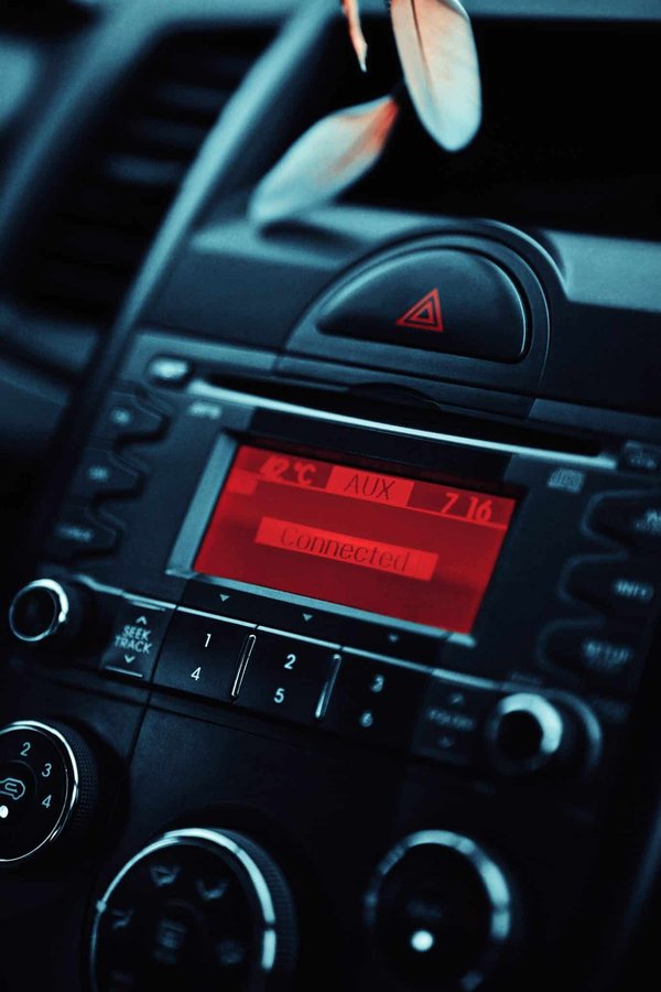 Quels sont les paramètres à prendre en compte pour bien choisir son lecteur DVD de voiture ?