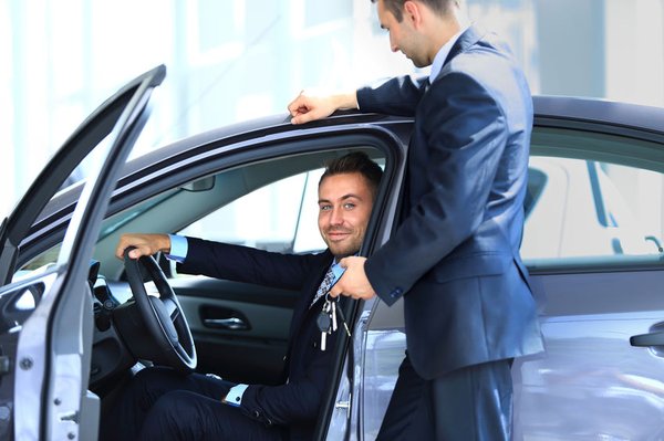 Les avantages de faire appel à un mandataire auto